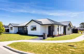 12 Salkeld Place, Woodend