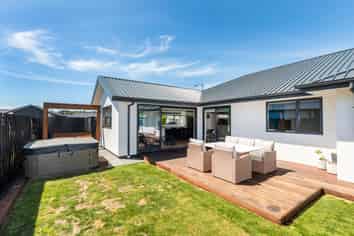 12 Salkeld Place, Woodend