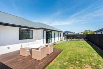 12 Salkeld Place, Woodend