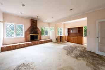 147B Whangaparaoa Road, Red Beach