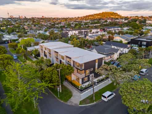 1/26 Lancing Road, Sandringham