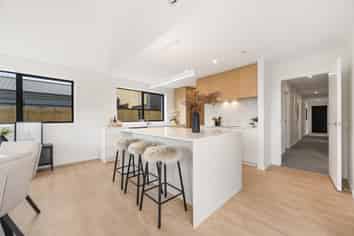 117 Wooing Tree Avenue, Cromwell