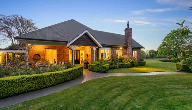 144 Moutere Highway, Redwood Valley