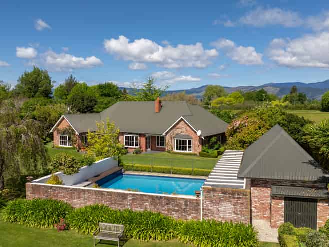 144 Moutere Highway, Redwood Valley