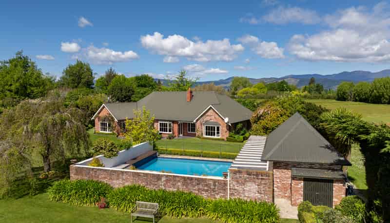 144 Moutere Highway, Redwood Valley