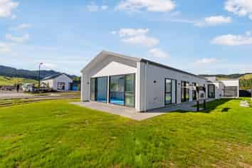 80 Mataikokako Loop, Kawakawa Bay