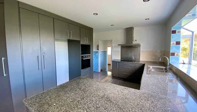 318 Sturges Road, Henderson Valley