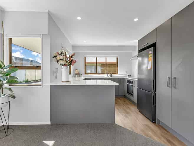 17 Edgewater Parade, Waiuku