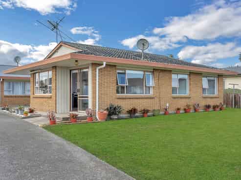 17 Edgewater Parade, Waiuku