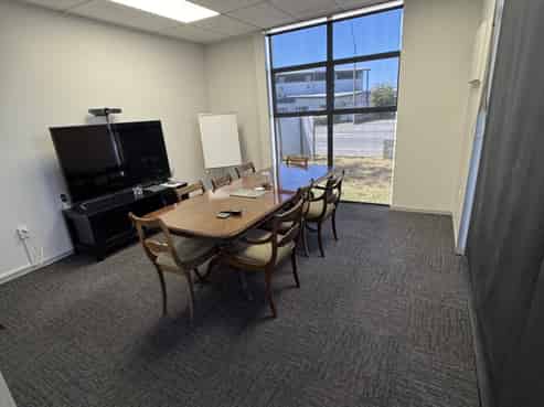 Office and Workshop in One