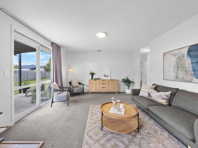 34 Quinnat Street, Albert Town