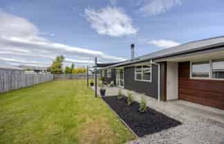 34 Quinnat Street, Albert Town