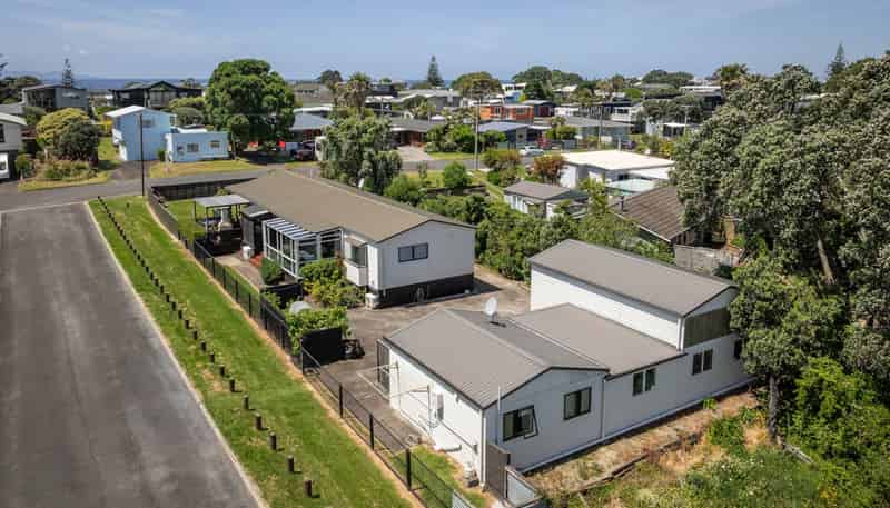 10 Hillview Road, Waihi Beach