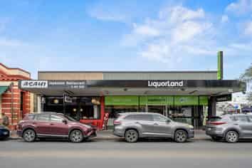 Freehold corner with massive potential