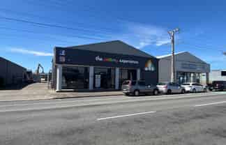 Prime Trade Retail on Austin Street