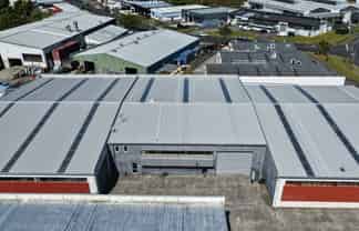 693sqm Industrial Unit with Dual Roller Doors