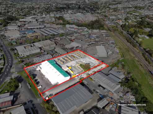 LARGE WEST AUCKLAND INDUSTRIAL YARD
