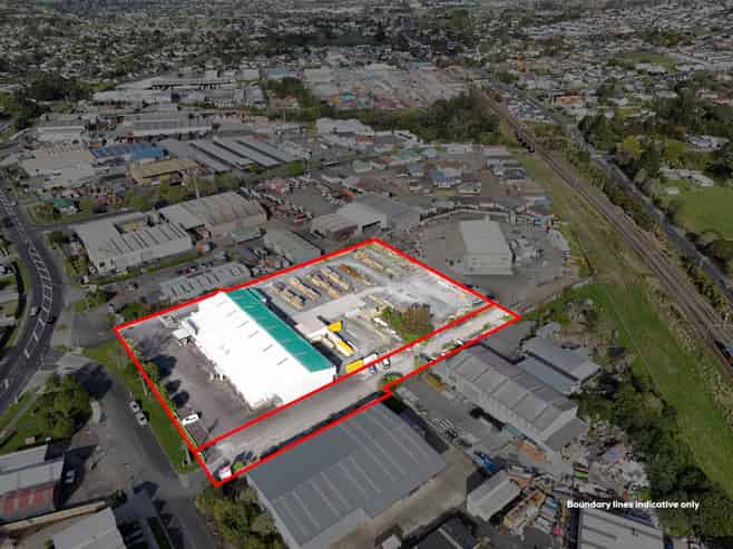 LARGE WEST AUCKLAND INDUSTRIAL YARD
