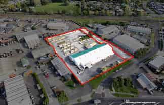 LARGE WEST AUCKLAND INDUSTRIAL YARD

