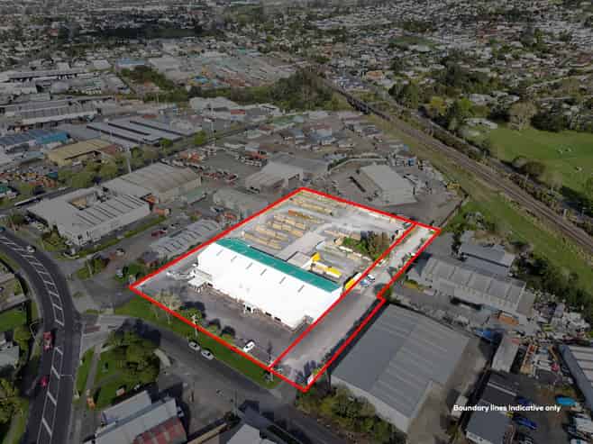 LARGE WEST AUCKLAND INDUSTRIAL YARD
