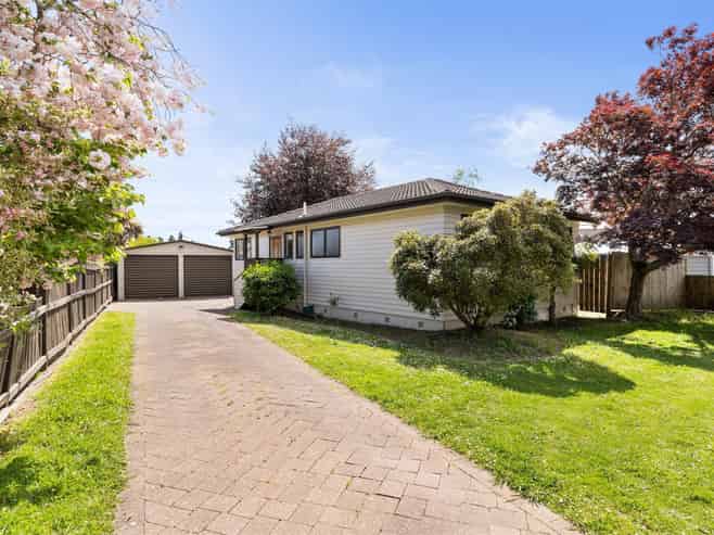 51 Gilbass Avenue, Hamilton Lake