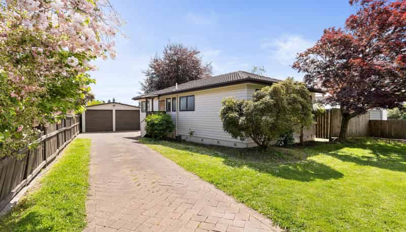 51 Gilbass Avenue, Hamilton Lake