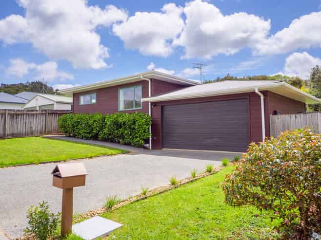 21 Robinia Place, Snells Beach