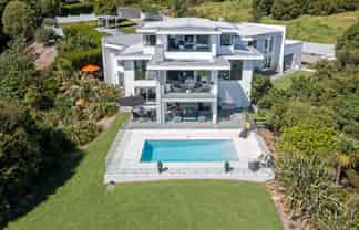 824 Redoubt Road, Flat Bush