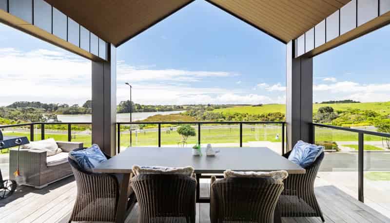 5 Nola Avenue, Glenbrook