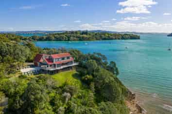230 Nook Road, Parua Bay