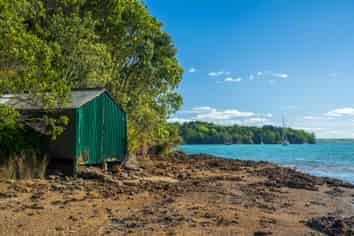 230 Nook Road, Parua Bay