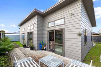 102 Twin Oak Ave, Papamoa