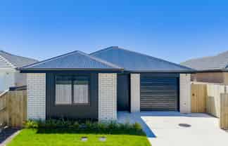 30 Waruhia Crescent, Rototuna North