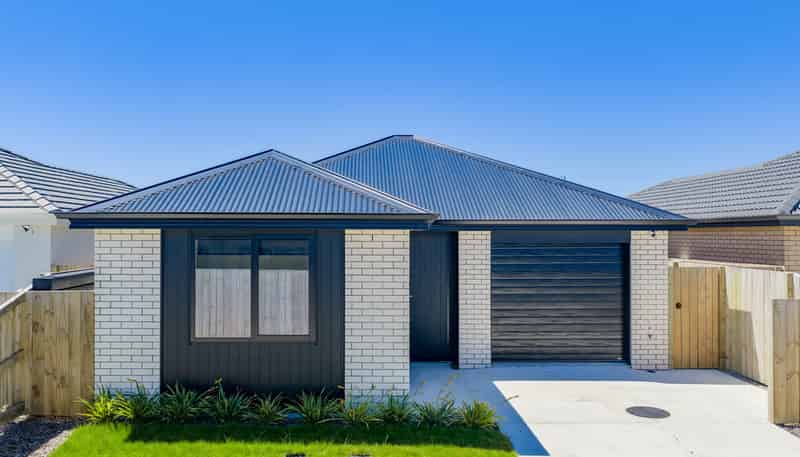 30 Waruhia Crescent, Rototuna North