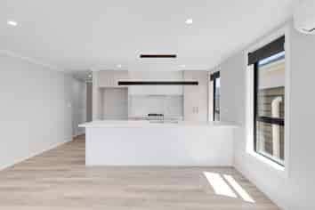 30 Waruhia Crescent, Rototuna North