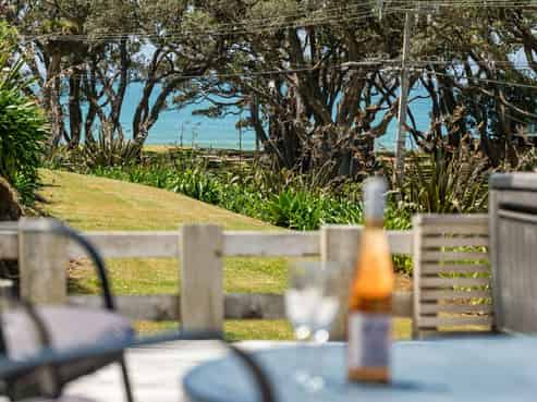 143 Oakura Road, Oakura