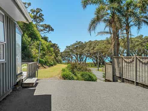 143 Oakura Road, Oakura