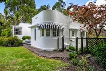 21 Kopiko Road, Titirangi