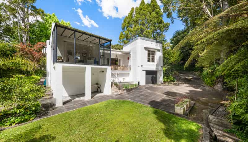 21 Kopiko Road, Titirangi