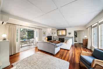 21 Kopiko Road, Titirangi