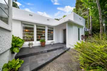 21 Kopiko Road, Titirangi