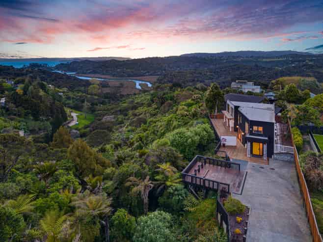 645 South Titirangi Road, Titirangi