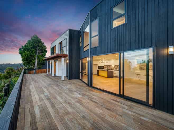 645 South Titirangi Road, Titirangi