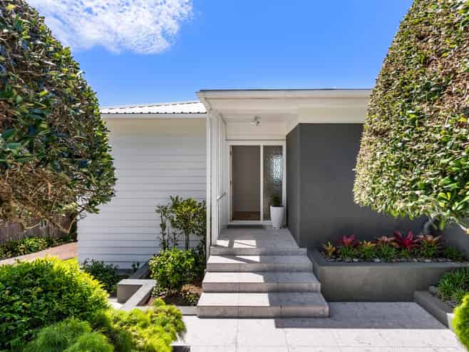 1/1 Eastcliffe Road, Castor Bay