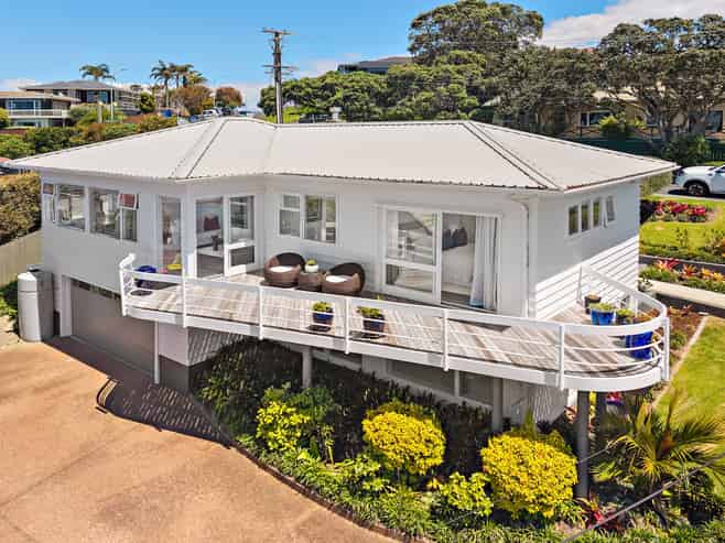 1/1 Eastcliffe Road, Castor Bay