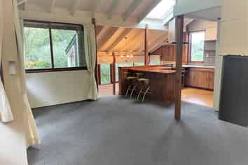 10 Jays Road, Titirangi