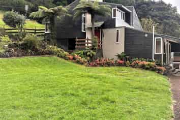 10 Jays Road, Titirangi