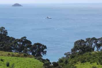 Lot 1/106 South Pacific Road, Rakino Island