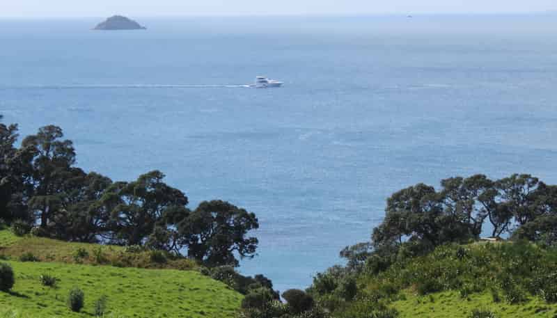 Lot 1/106 South Pacific Road, Rakino Island