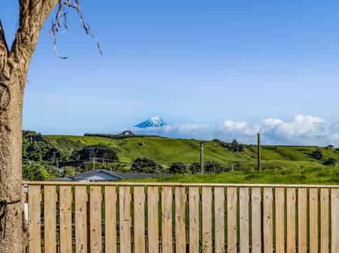 8A Hira Street, Ohawe